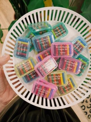 World’s Smallest Crayon Set